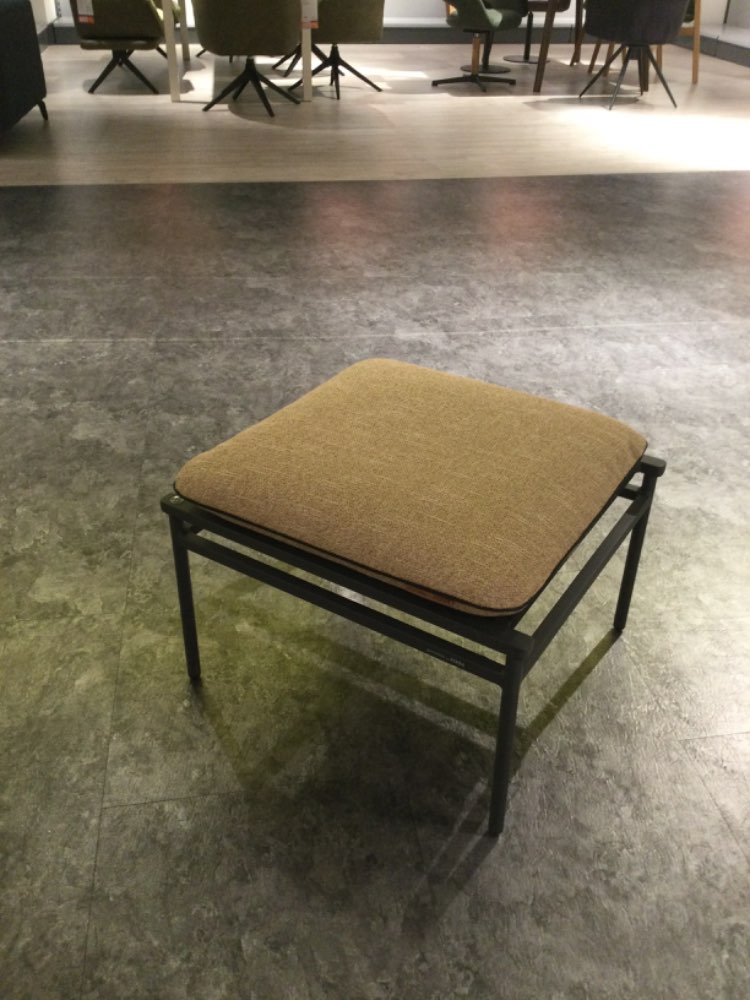 Hocker Max Lounge 7018