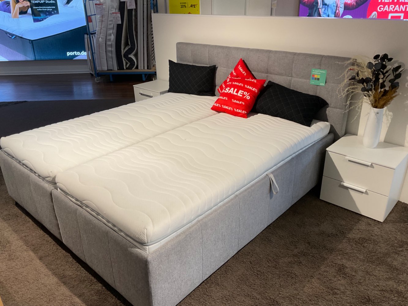 Bettrahmen mit Kopfteil