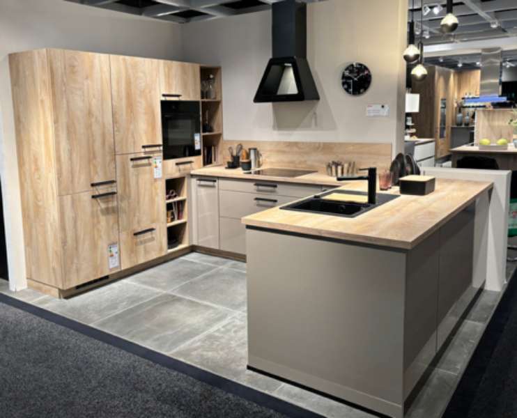 Einbauküche Burger, abholbereit ab KW 22 / 2026