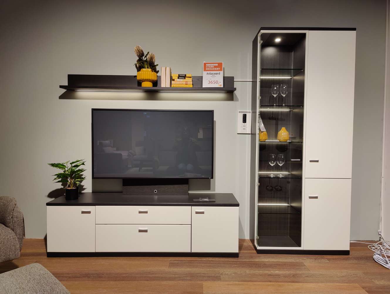 Wohnwand – VANCOUVER – RMW – Varianta – inkl. Beleuchtung