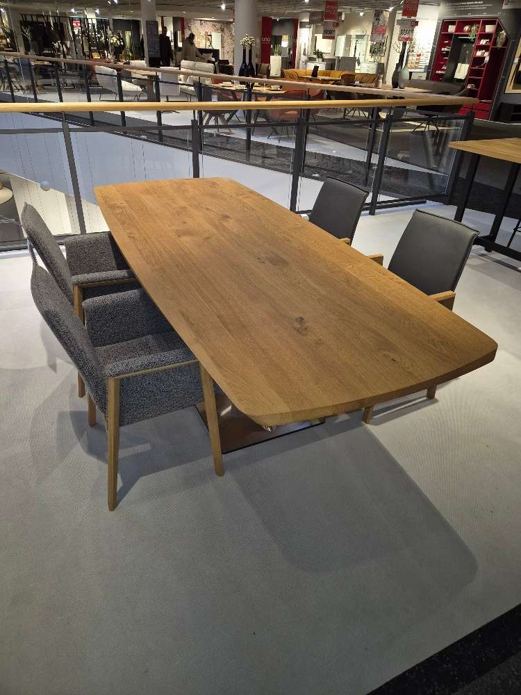 Esstisch mit fester Platte und 4 Stühlen