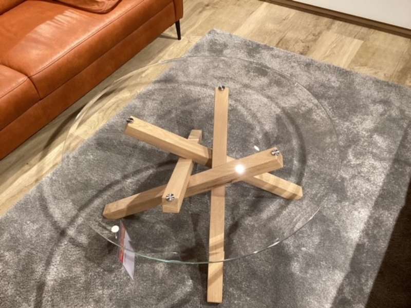 Signatura  Kreuzcouchtisch