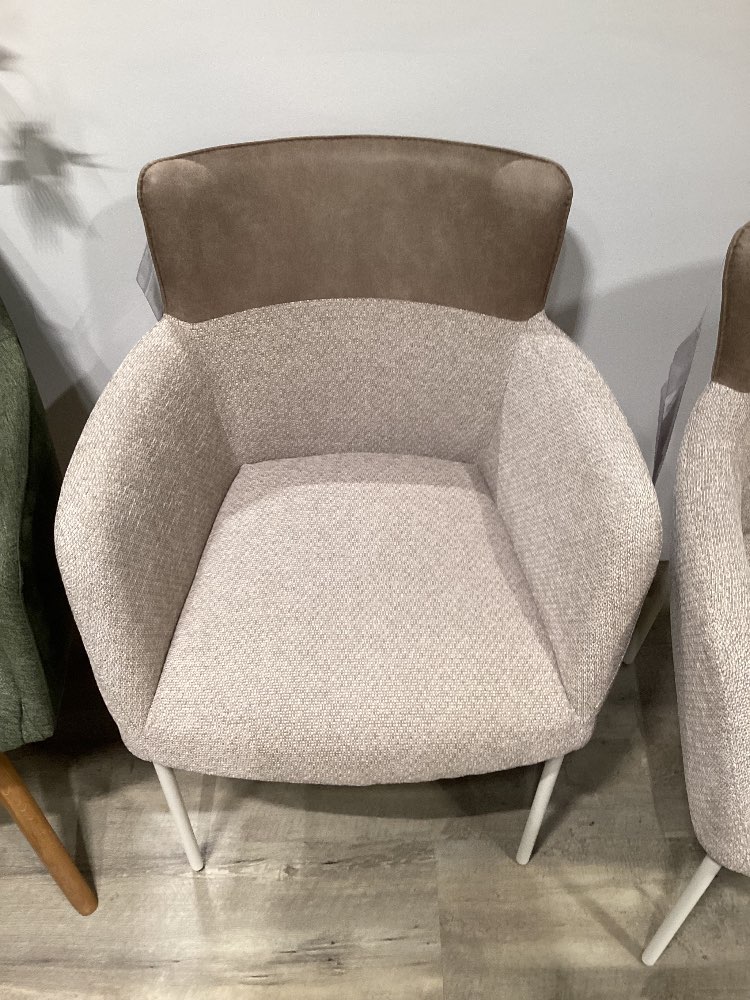 Armlehn 4 Fuß Stuhl