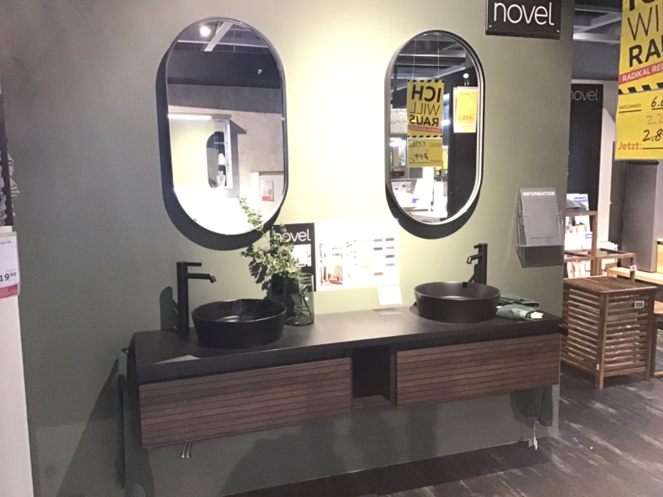 XXXLutz Ausstellungsstück Möbel Badezimmer NV.075 grau braun