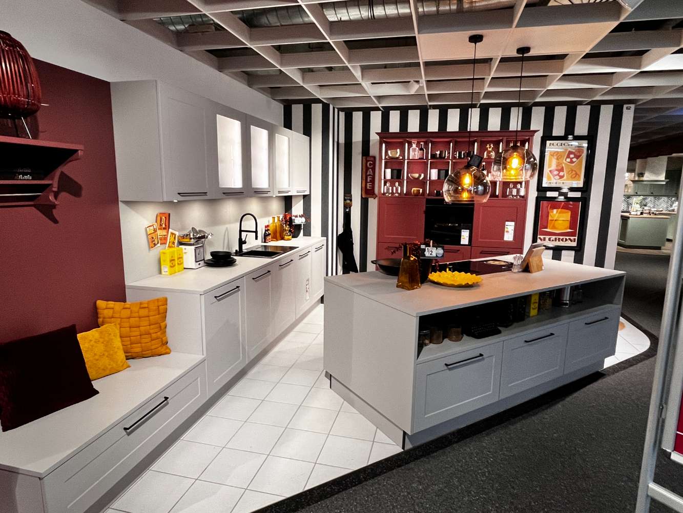 Einbauküche Nolte Frame Lack Platingrau inkl. Geräte