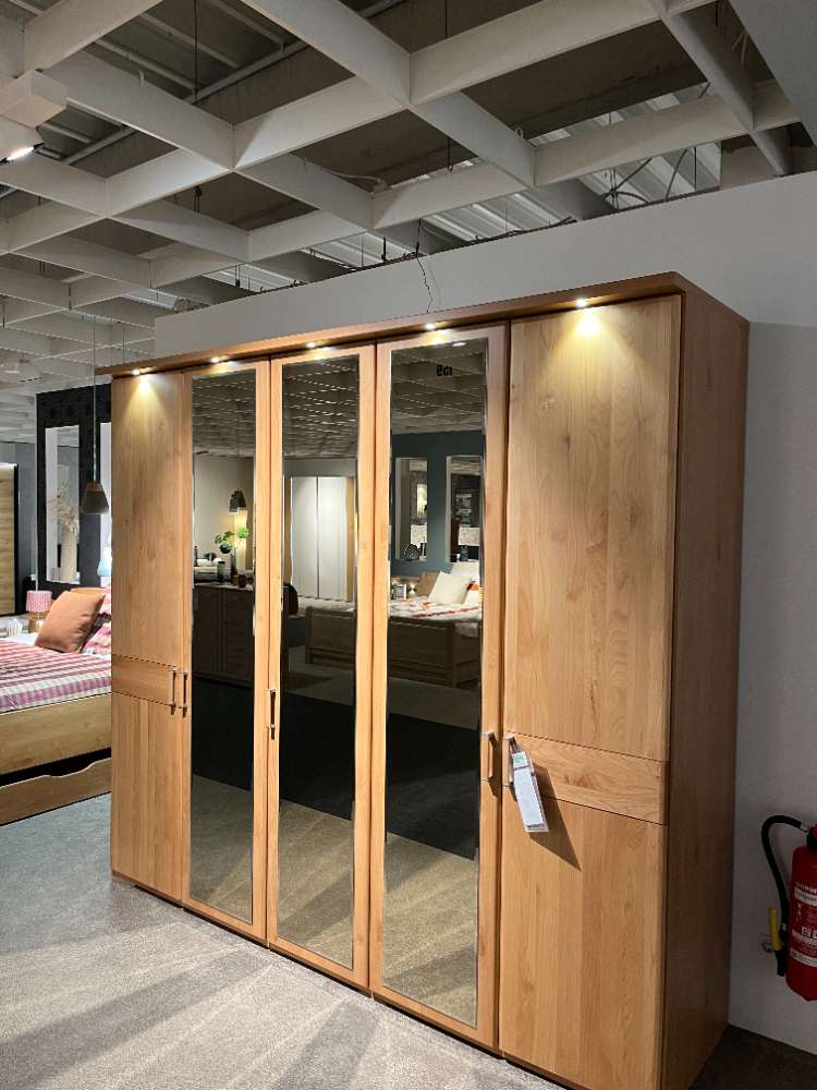 Teilmassives komplettes Schlafzimmer