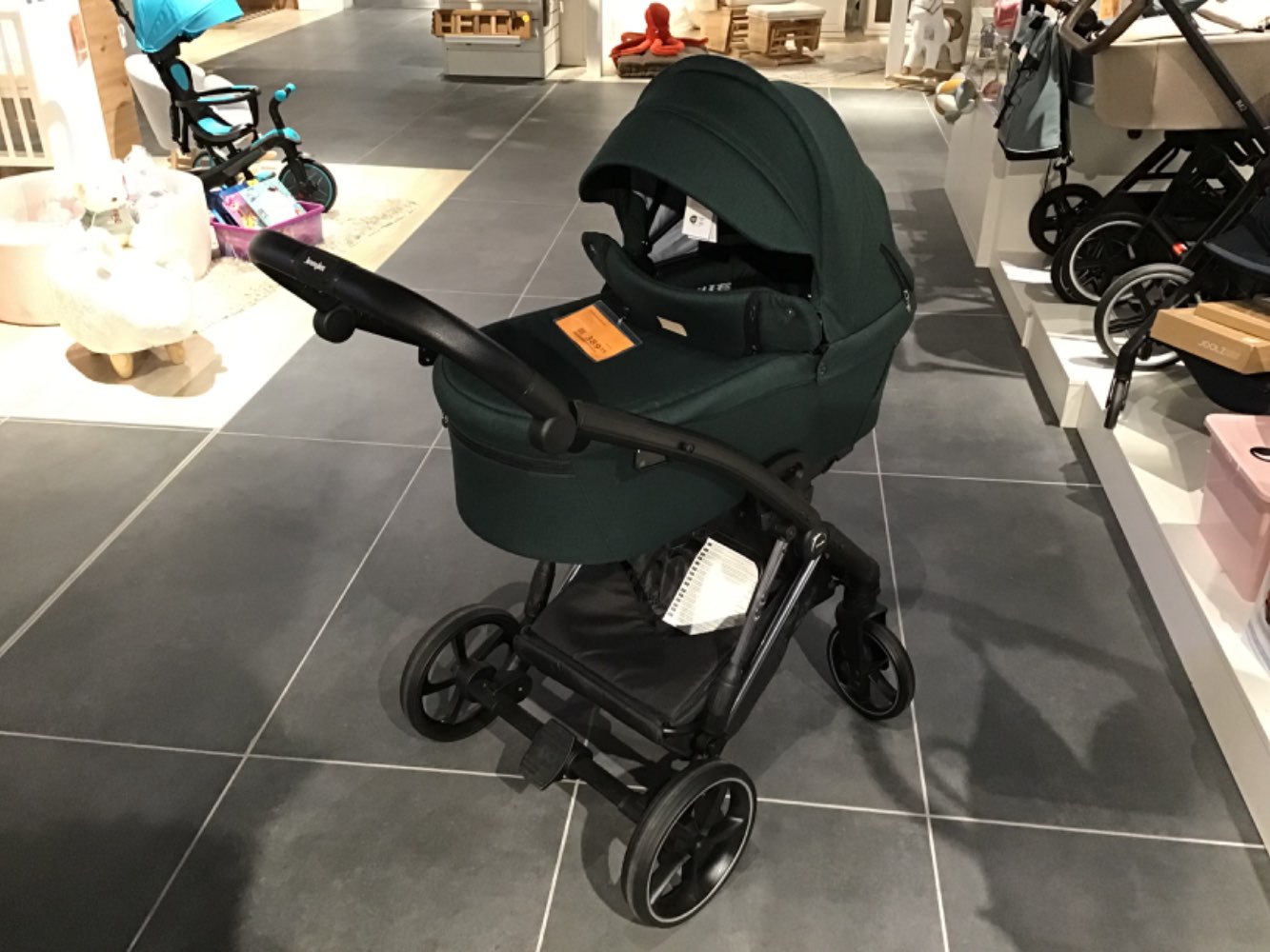 XXXLutz Ausstellungsstück Möbel Kinderwagenset Fashion grün schwa