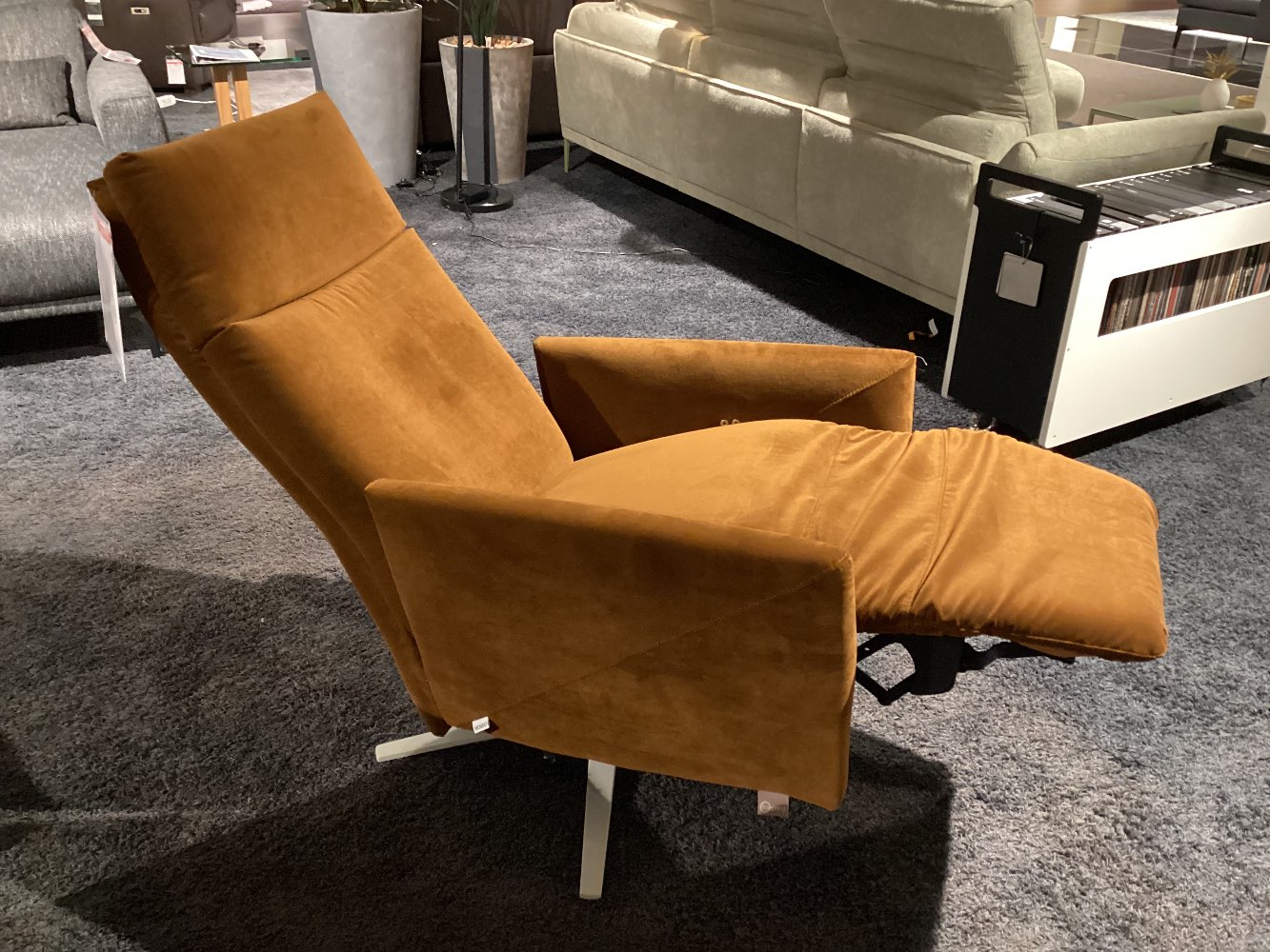 TV Sessel „Arame“, Orig. ROM, motor. Relaxfkt. mit Akku