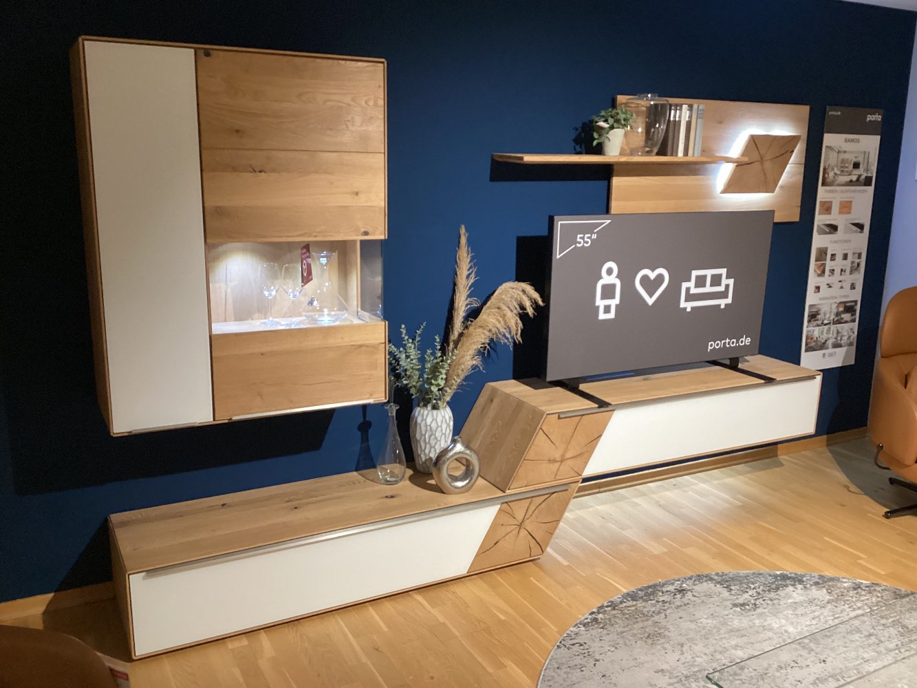 Wohnwand „Talvera“, Orig. Decker, Asteiche massiv, inkl. Beleucht