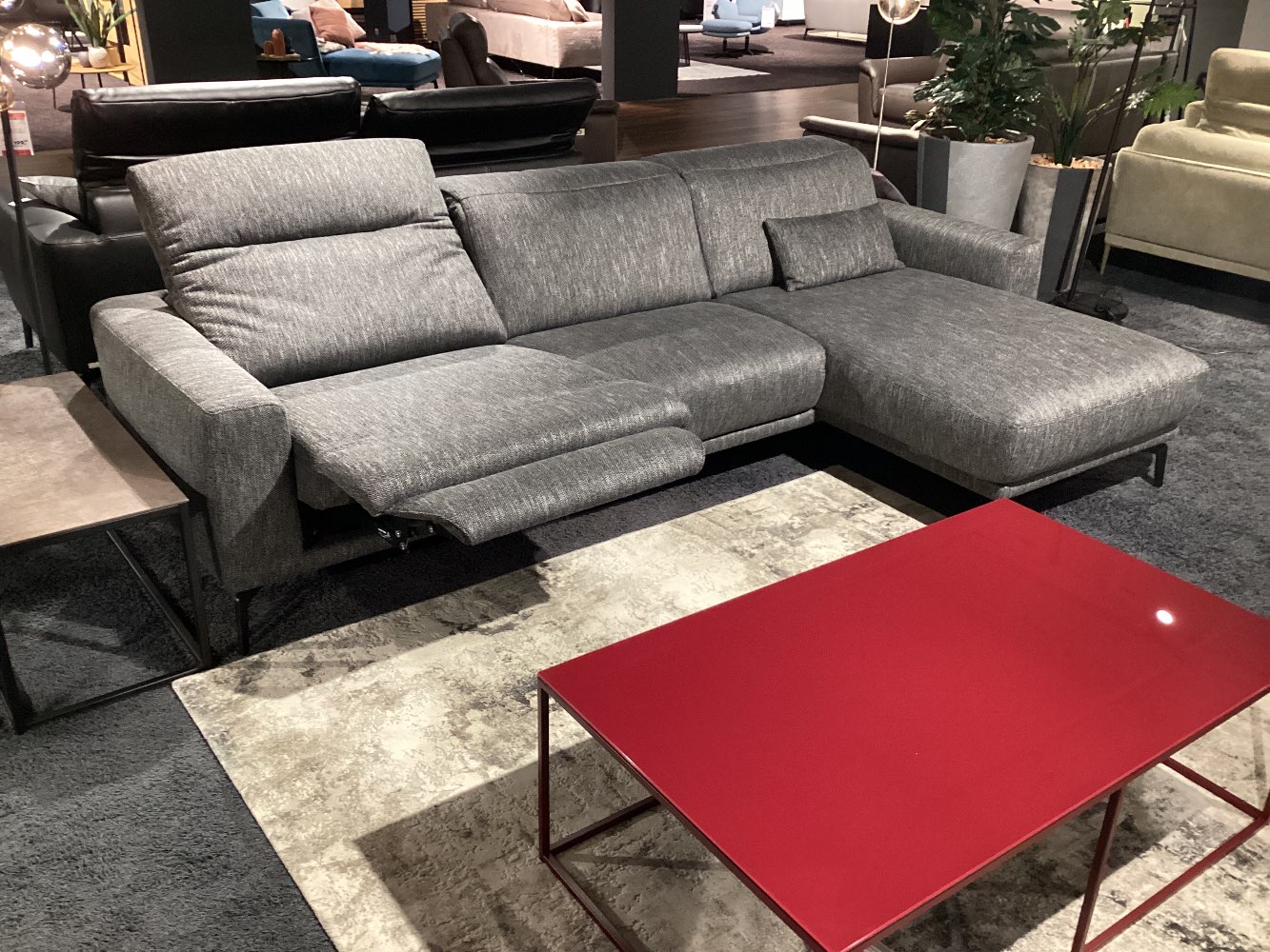 Garnitur „Shima“, Orig. ROM, motor. Relaxfunktion, Memoryfkt.