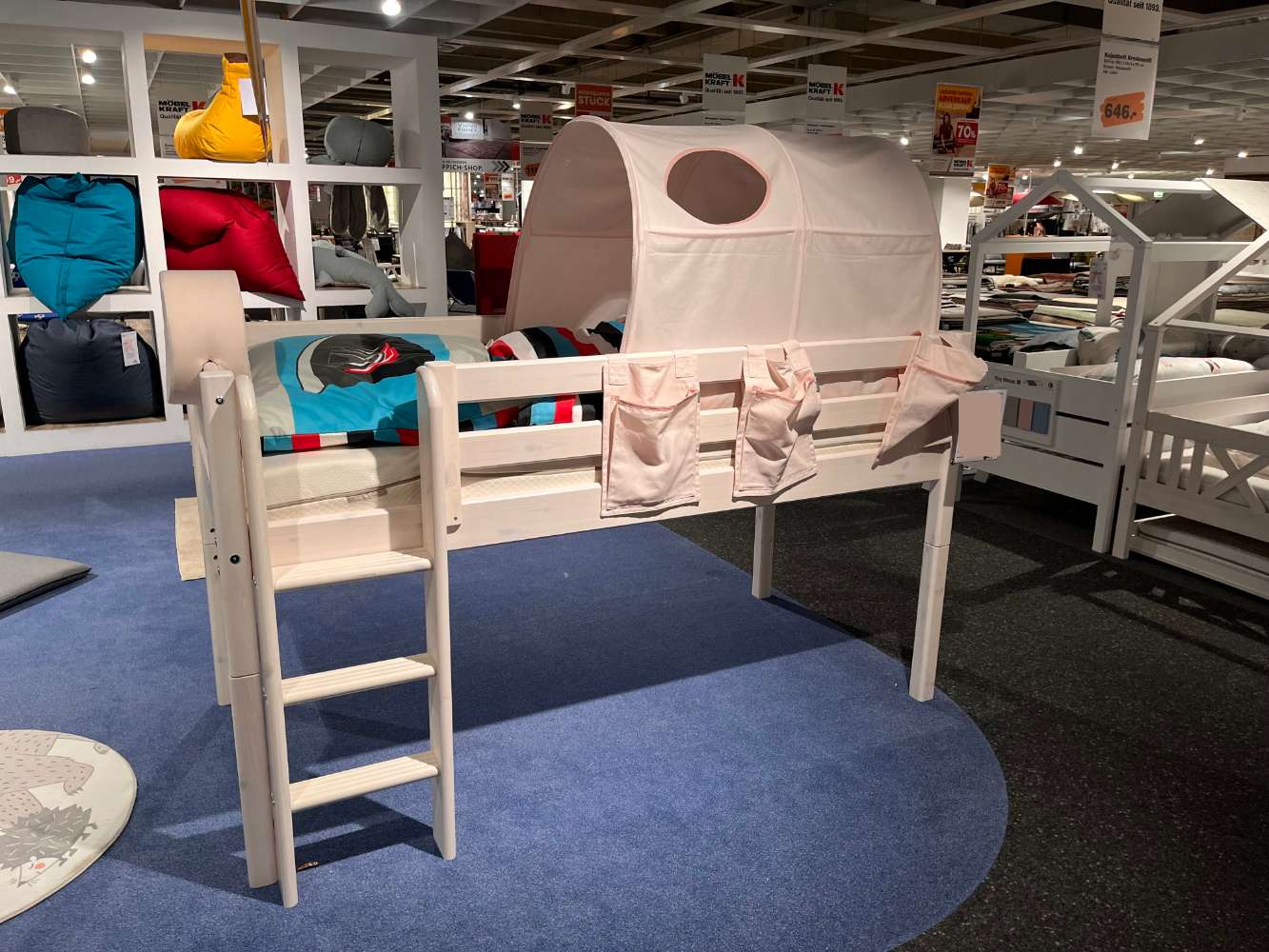 halbhohes Classic- Bett