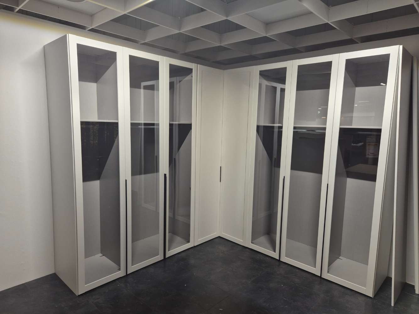 Eckkleiderschrank