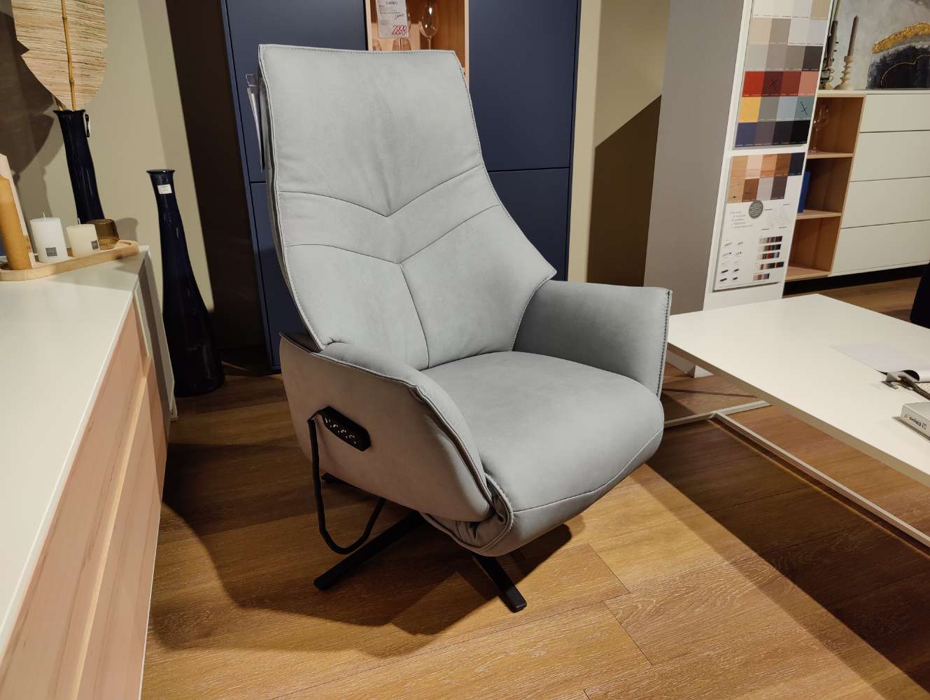 Relaxsessel – mit Motor u. Akku – HIMOLLA – Ledersessel