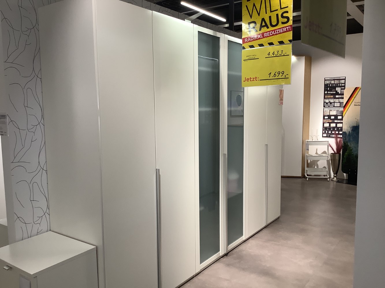 Drehtürenschrank Kuba