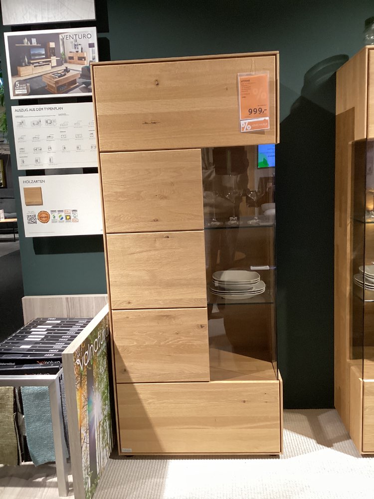 Möbel, Vitrine Venturo, Valnatura, ca. 70x164x40cm, Wildeiche