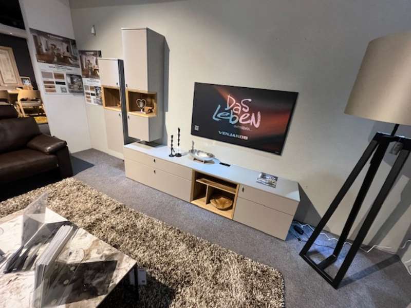 Venjakob Wohnkombination/ Hängevitrine/Lowboard Andiamo 3.0