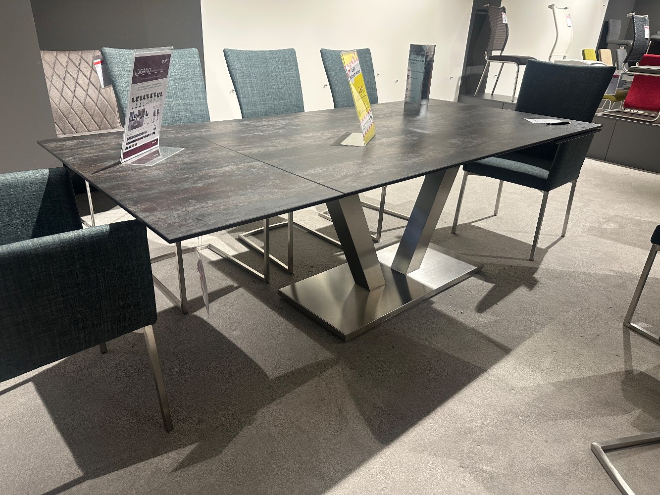 Esstisch Oxydo Darknight