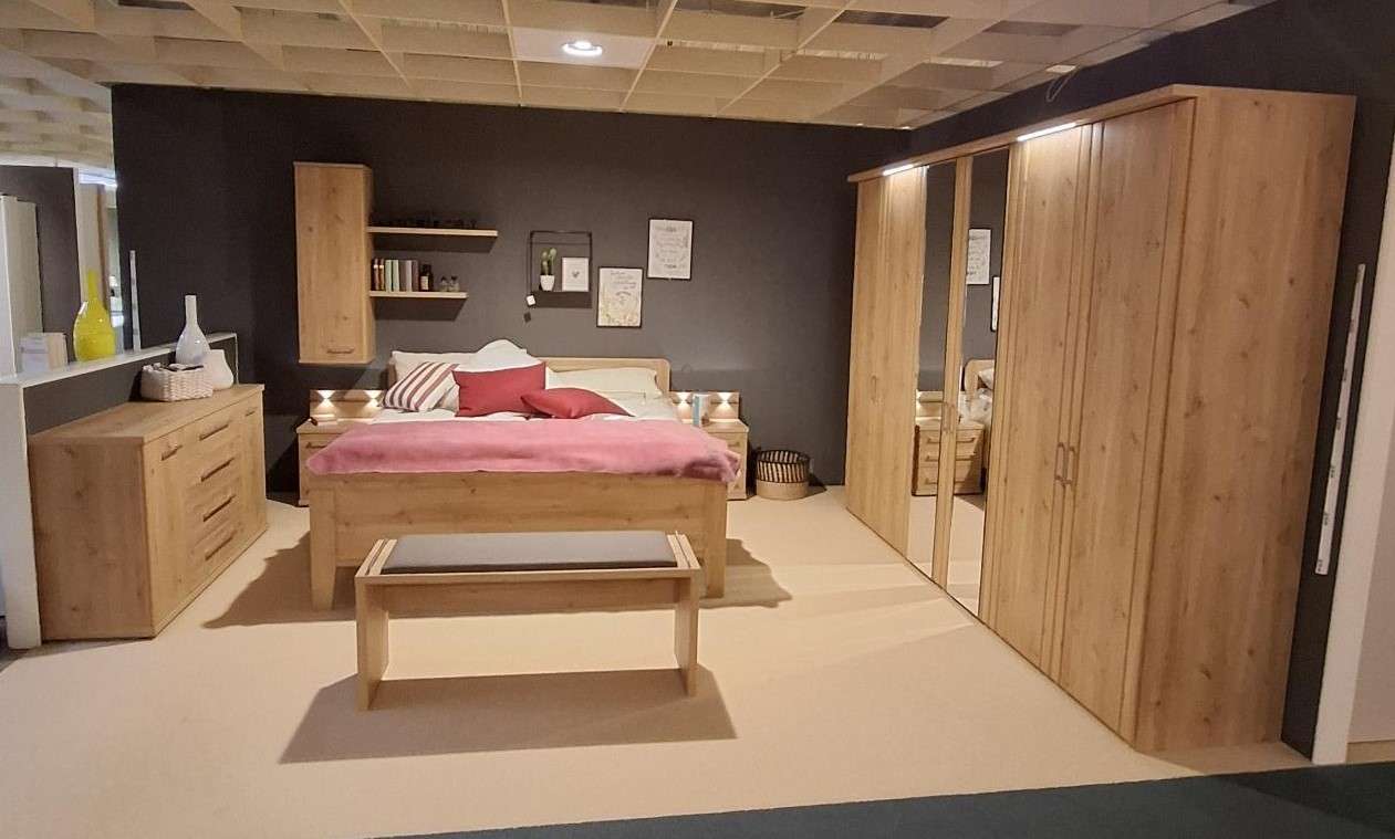Schlafzimmer Bianco eiche NB inkl. Zubehör ohne Bank u. Kommode