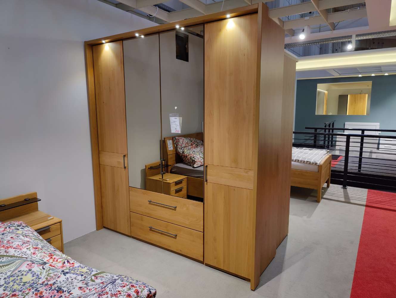 Kleiderschrank – 4-türig – Erle – teilmassiv – Drehtürenschrank