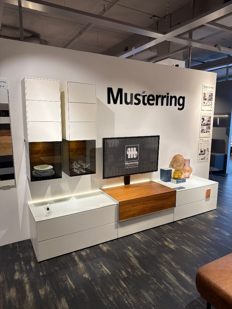 Möbel, Wohnwand Q-Media, Musterring, Glas Weiß/Nussbaum, XXXLutz