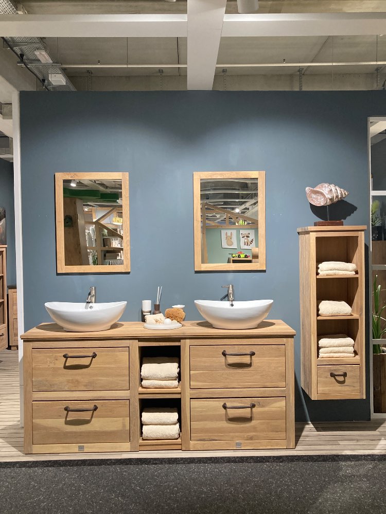 Badezimmerkombination