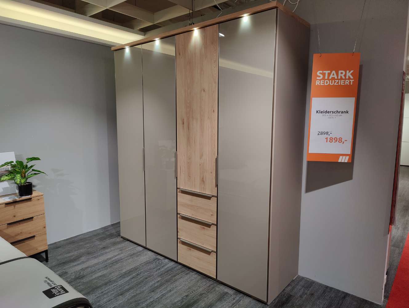 Kleiderschrank – 4-türig – B 200 cm – NOLTE – Drehtürenschrank