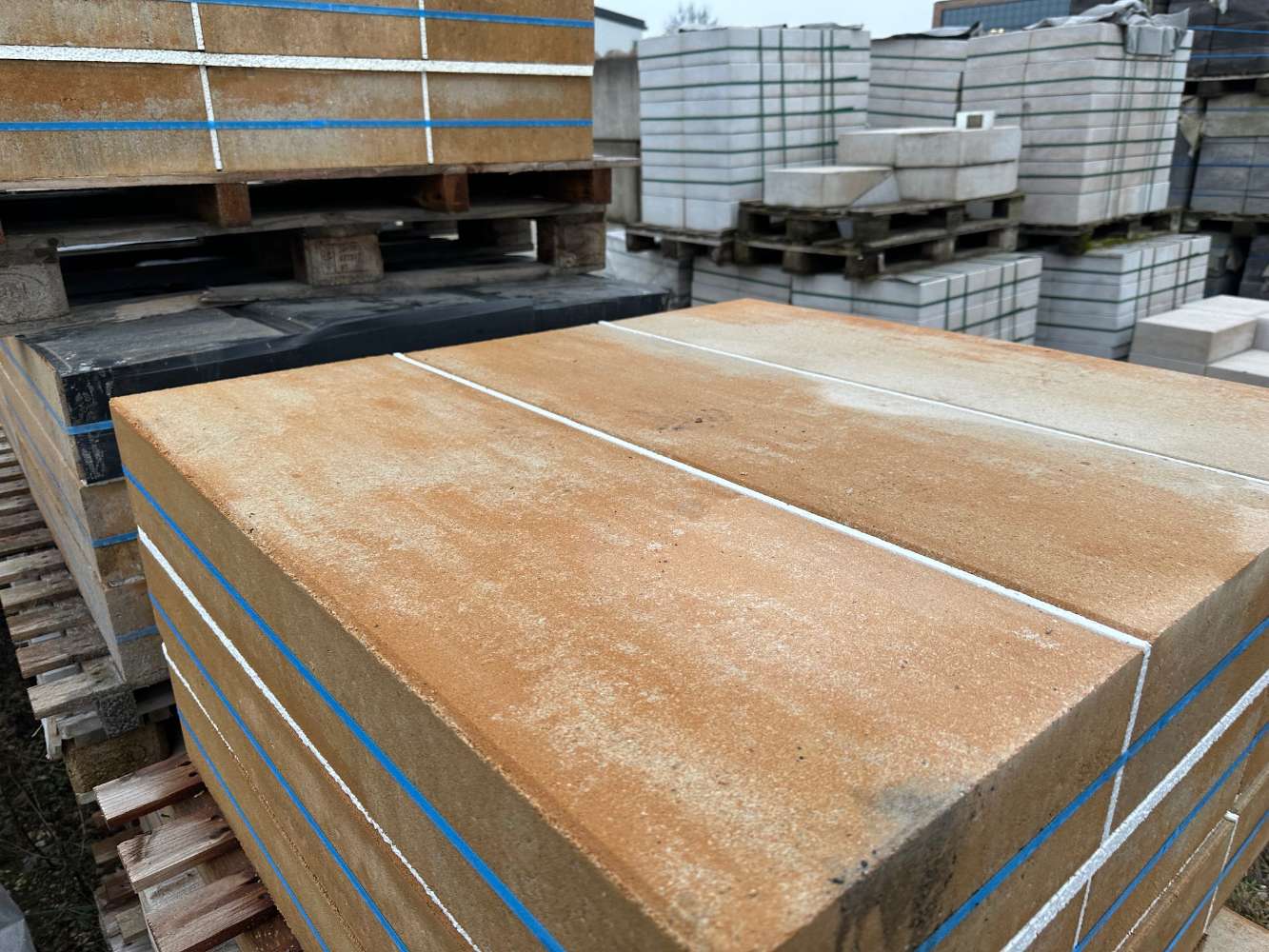 Luxe Blockstufe 100x35x15 cm Mount Blanc/Sahara (2.Wahl )