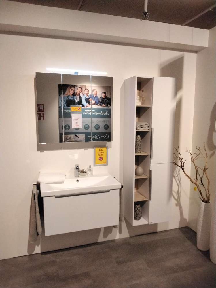 Badmöbelprogramm Serie 7075