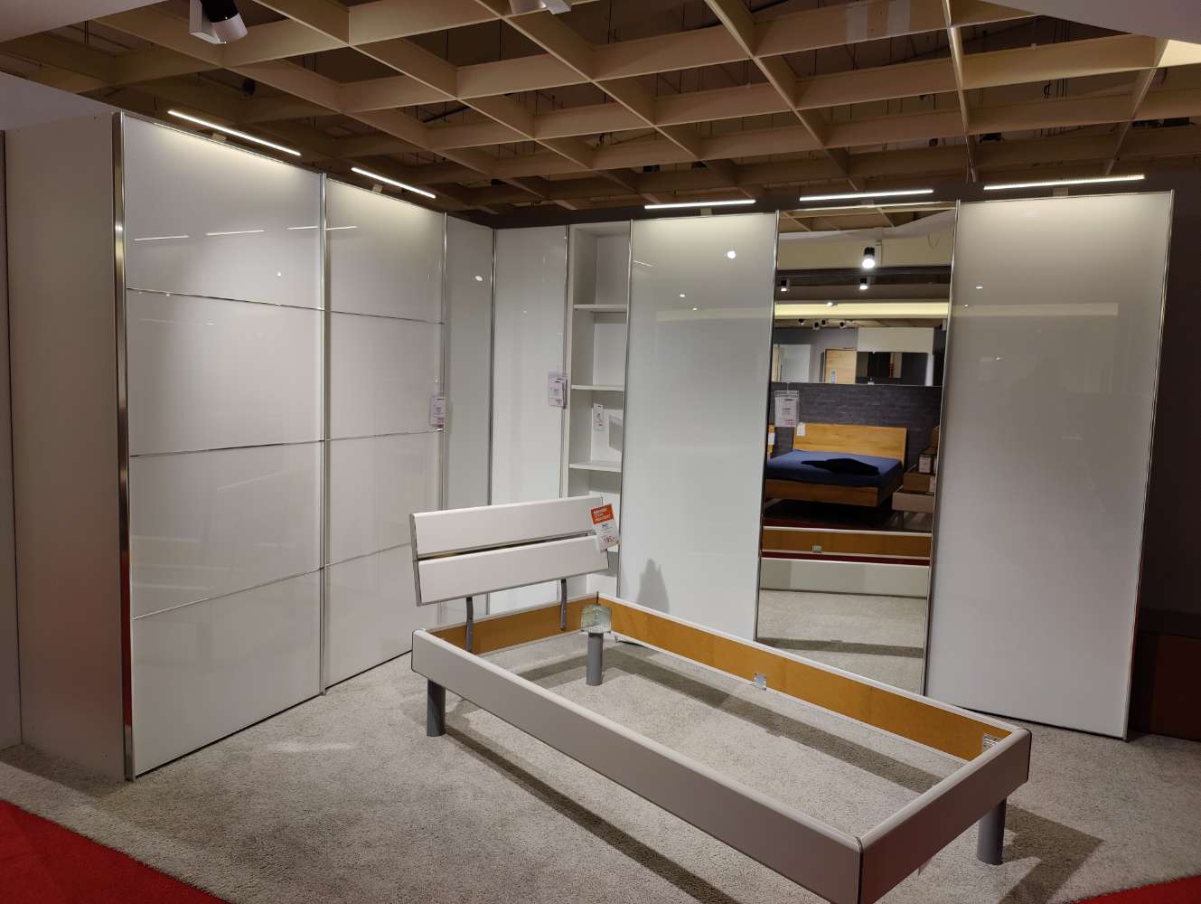 XXL Eckkleiderschrank – STAUD – Sinfonie plus – Weiß – 303×403 cm