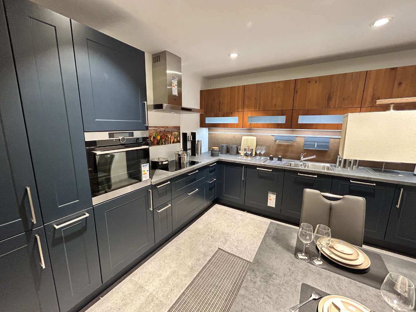 Einbauküche Frame Lack/8H-31