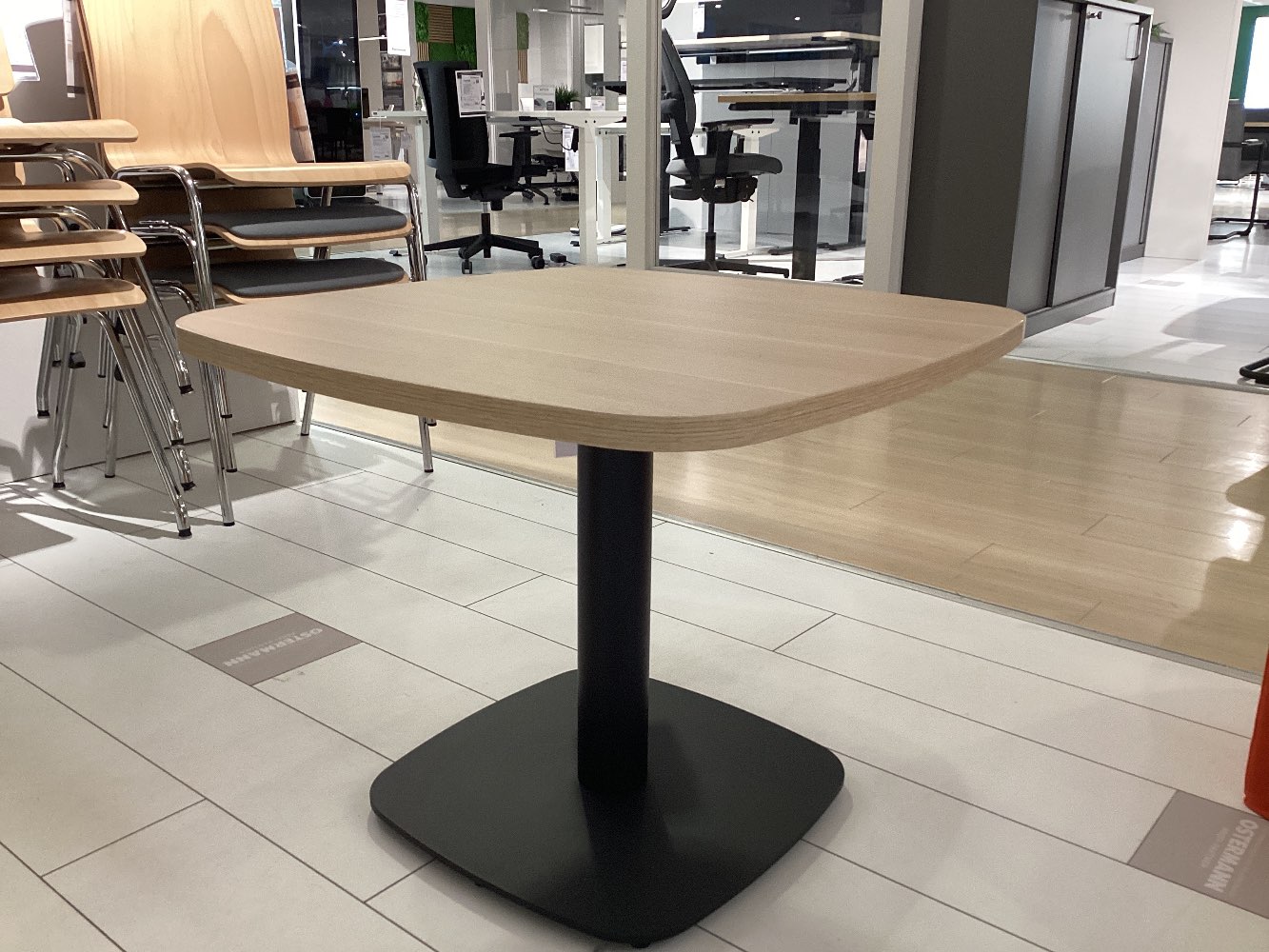 Besprechungstisch MEE THINK