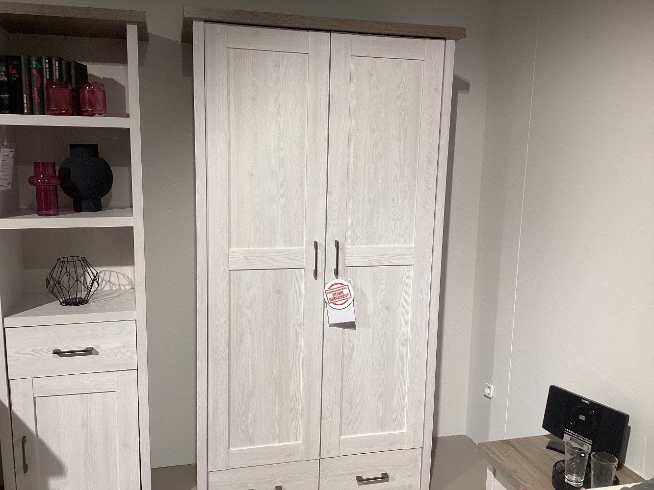 Kleiderschrank 2–trg. Luca