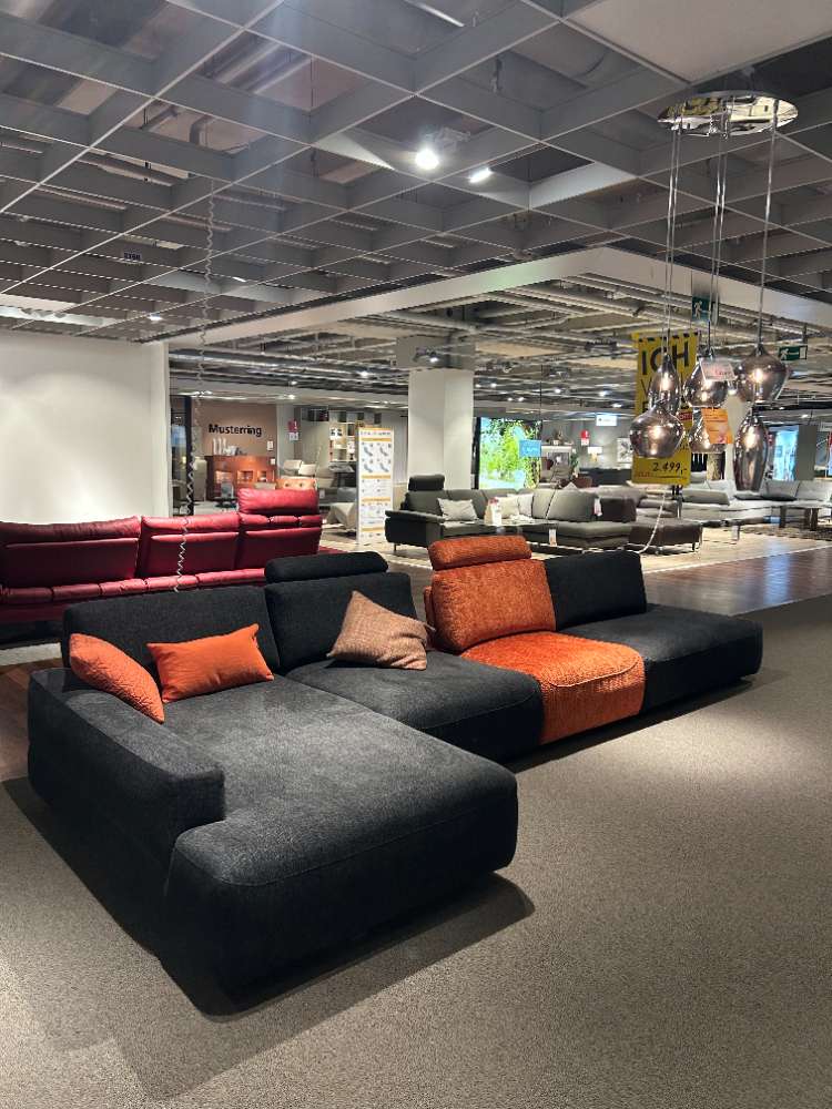 MUSTERING WOHNLANDSCHAFT