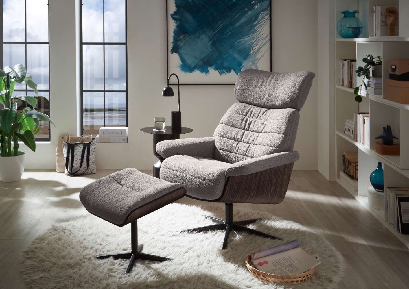 Relaxsessel mit Hocker