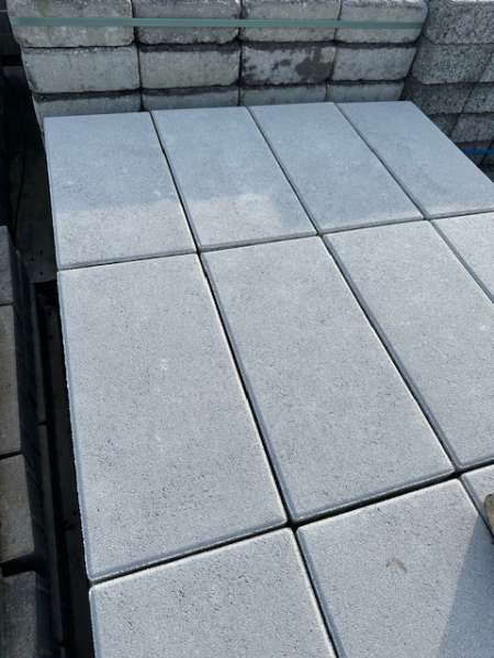 Vios AQUAPflaster 40x20x8 grau betonglatt(2.Wahl)