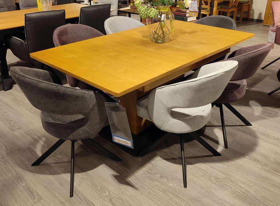 Tischgruppe ARVID/NICOYA