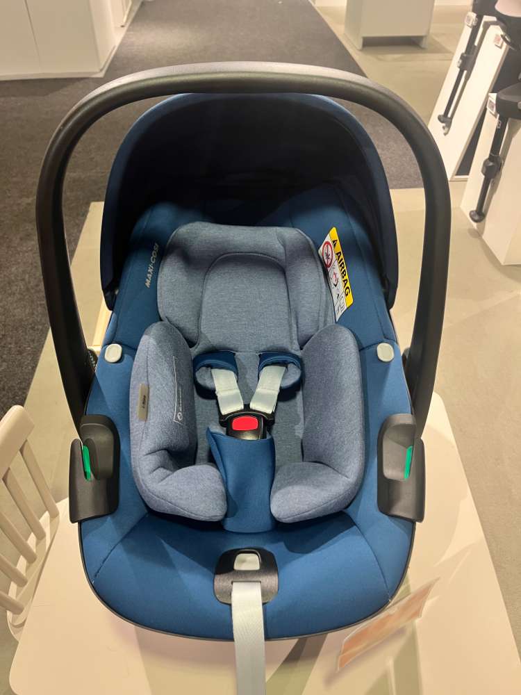 Babyschale Pebble 360