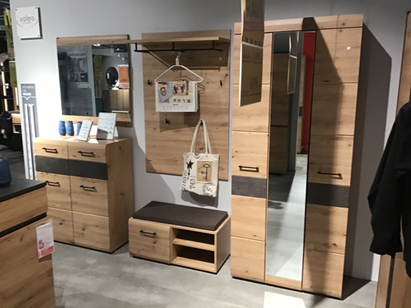 XXXLutz Ausstellungsstück Möbel Garderobe Cassy Eiche Artisan