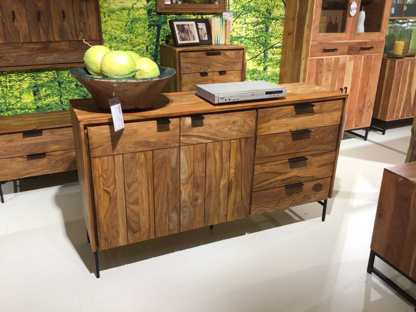 Sideboard