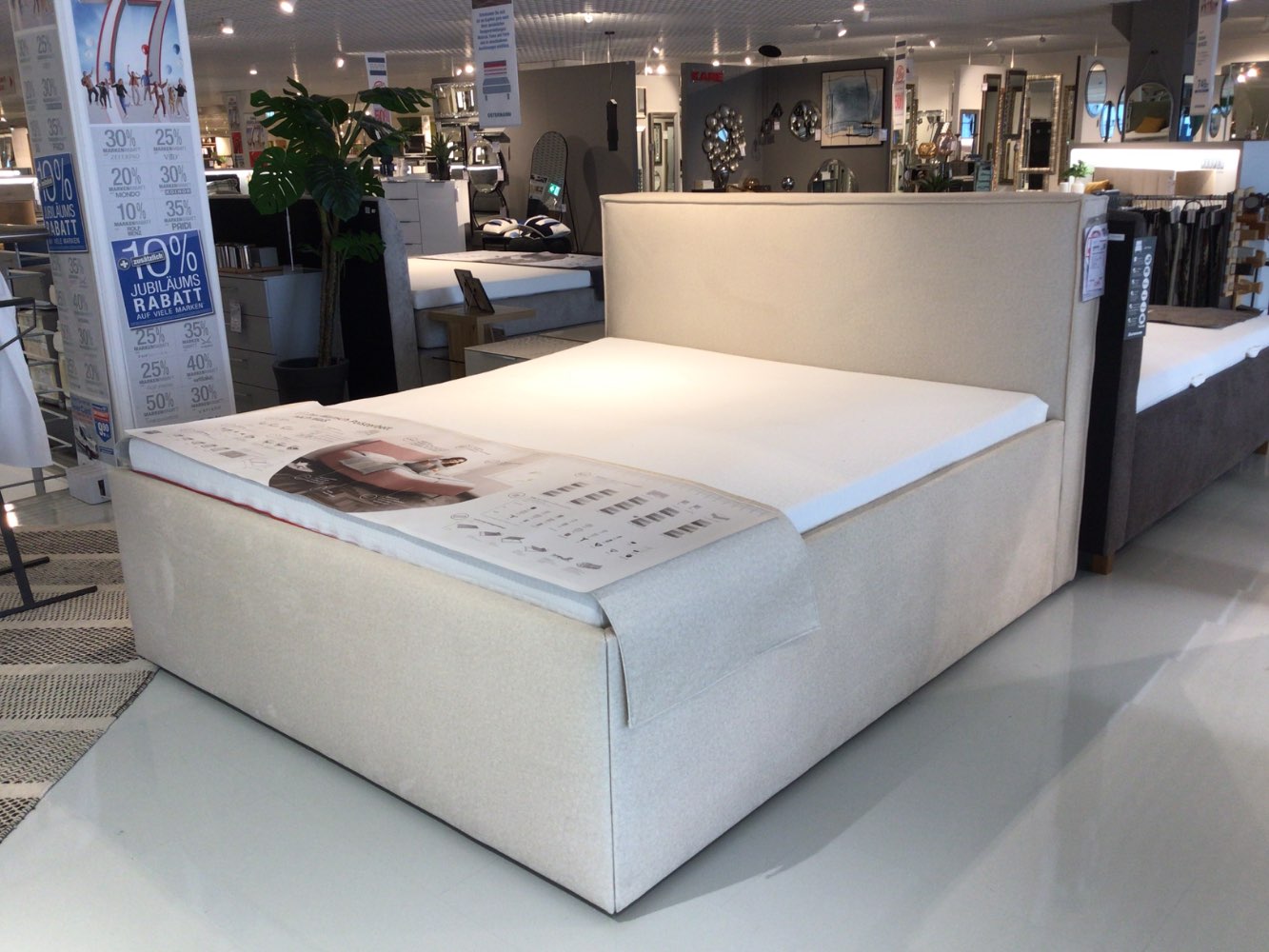 Polsterbett