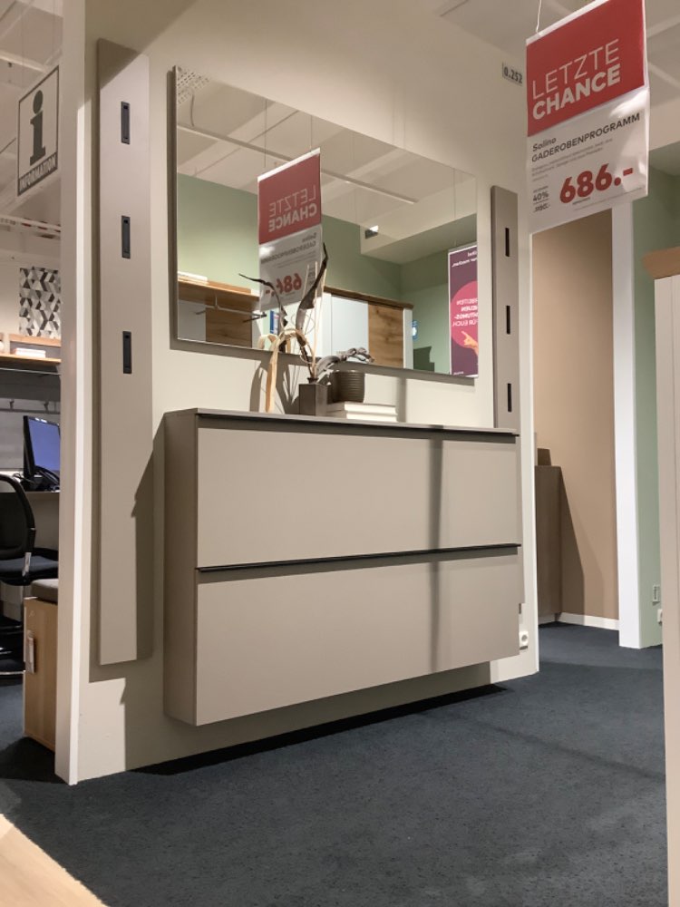 Garderobe Vito Solino