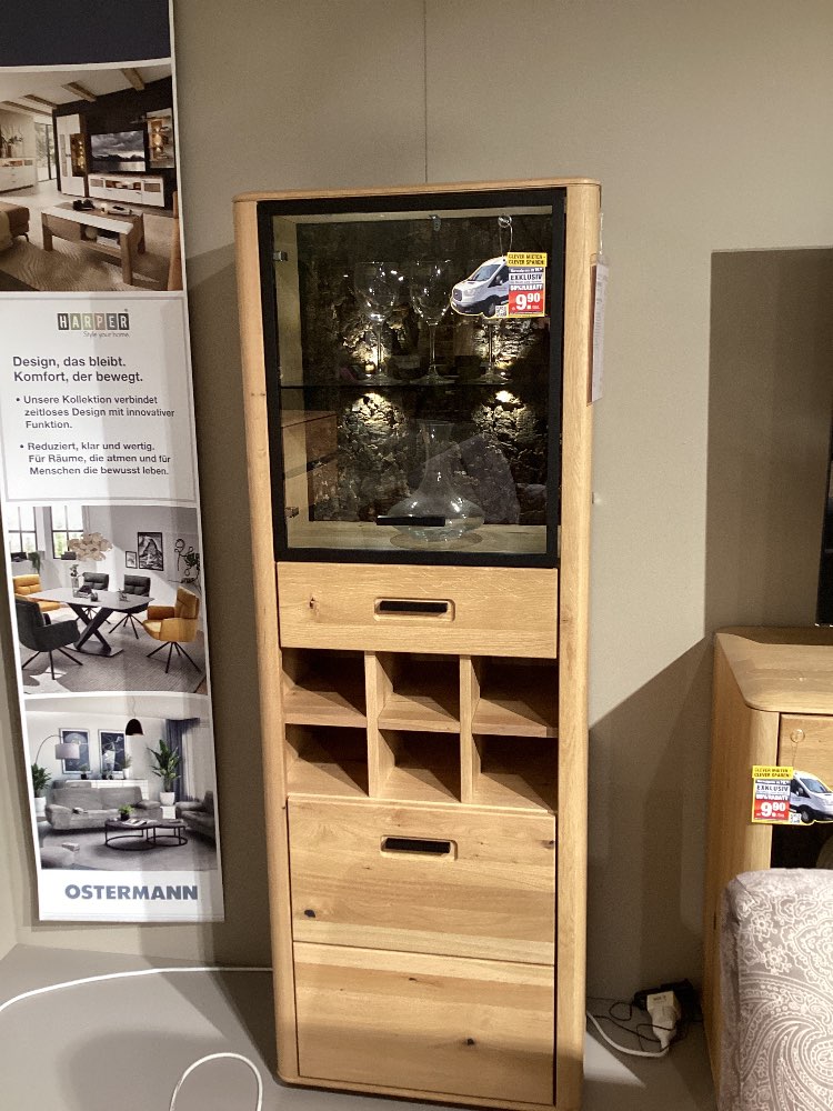 Vitrine Harper Wamba