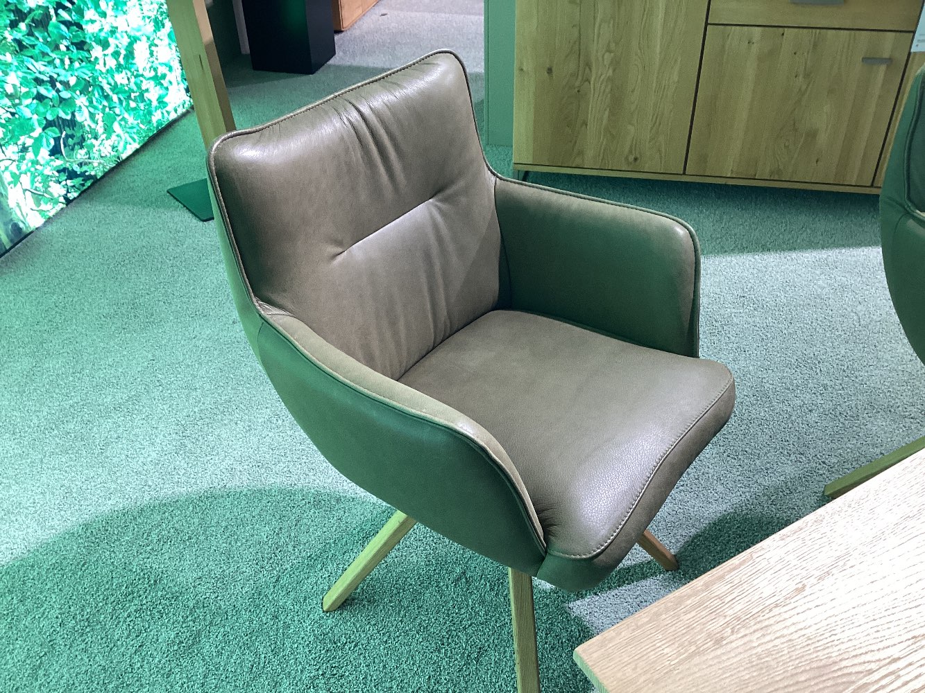 Stuhlgruppe Rolf Weber Norken