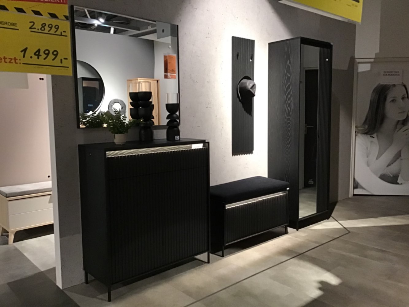 XXXLutz Ausstellungsstück Möbel Garderobe Noto schwarz