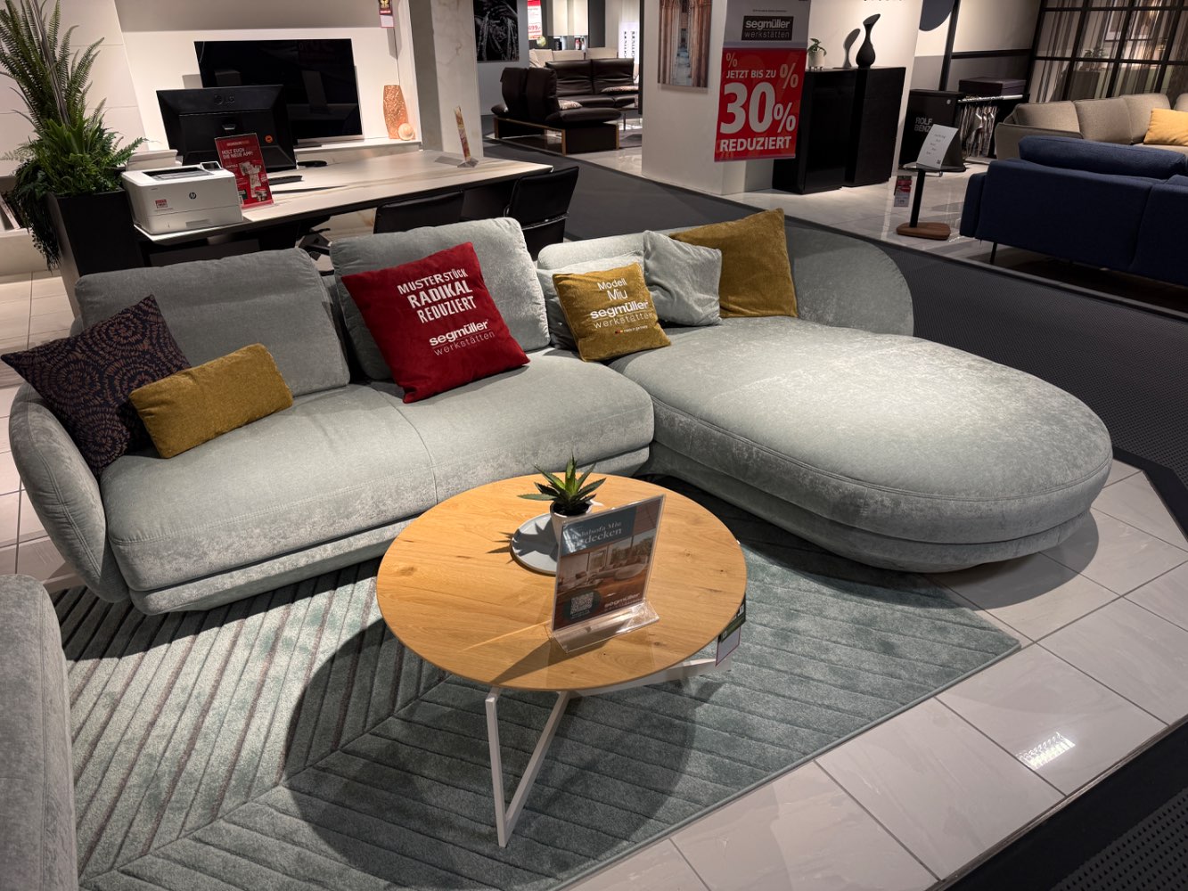 Sofa mit Hocker „Miu“ von Segmüller Werkstätten