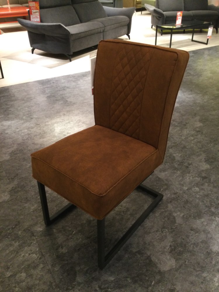 Freischwinger Vito Beluan