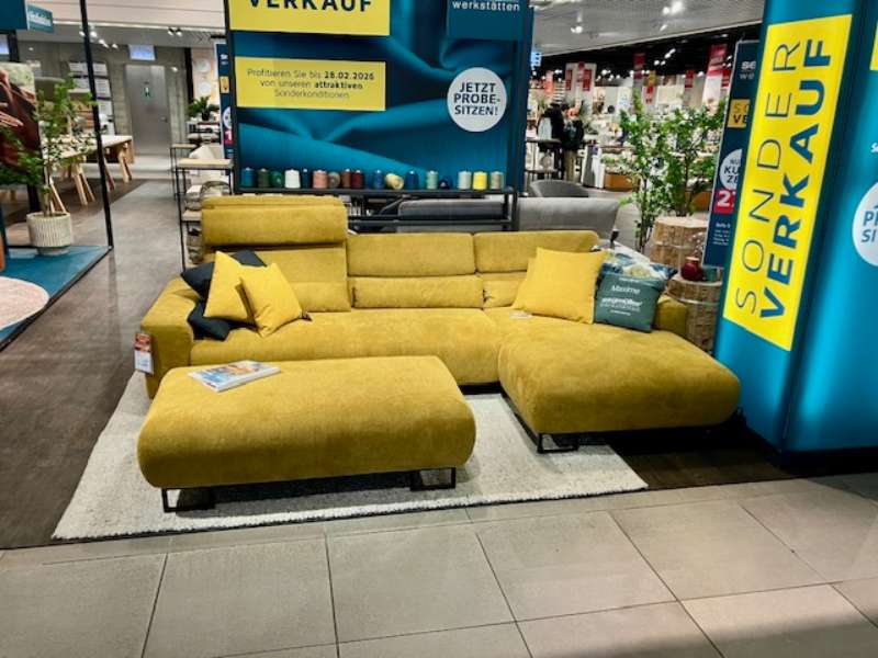 Polstergarnitur Maxime in curry farbenem Stoffbezug