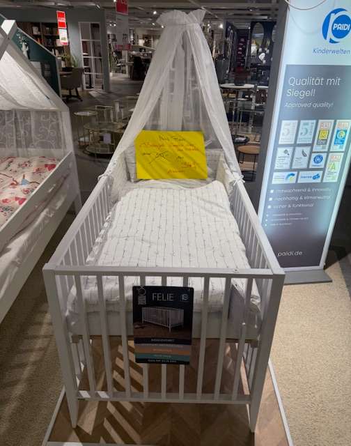 Kinderbett inkl. Zubehör