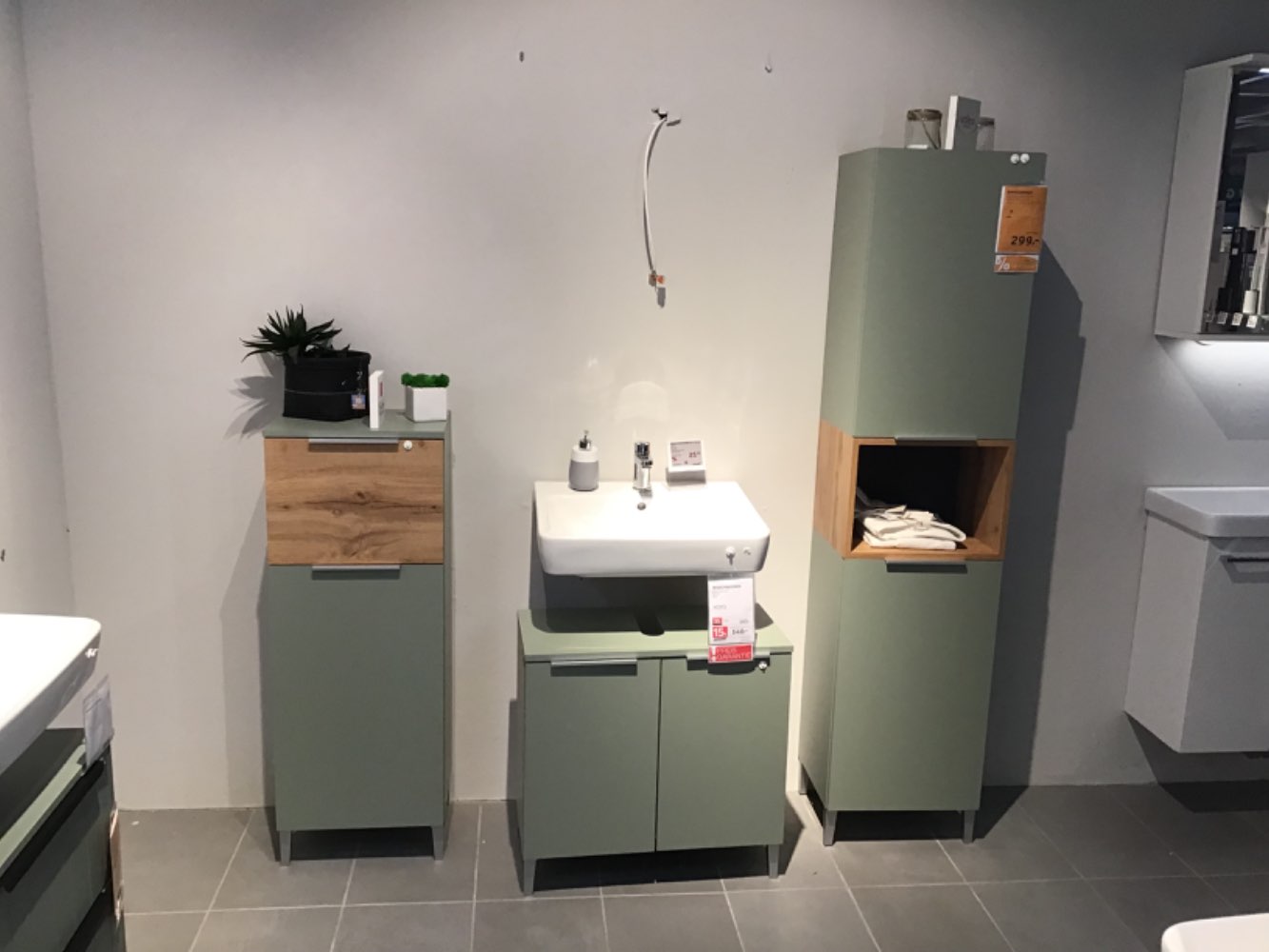 XXXLutz Ausstellungsstück Möbel Badezimme Smilla Pistazie / Eiche