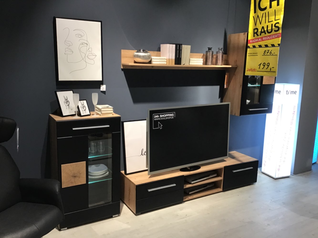 XXXLutz Ausstellungsstück Möbel Wohnwand Georgia Eiche schwarz